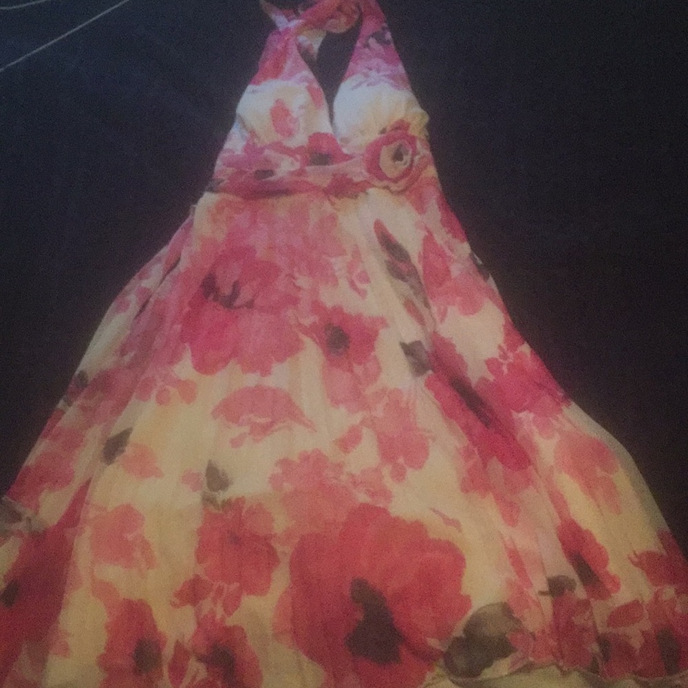 A beautiful flower pink and white dress!